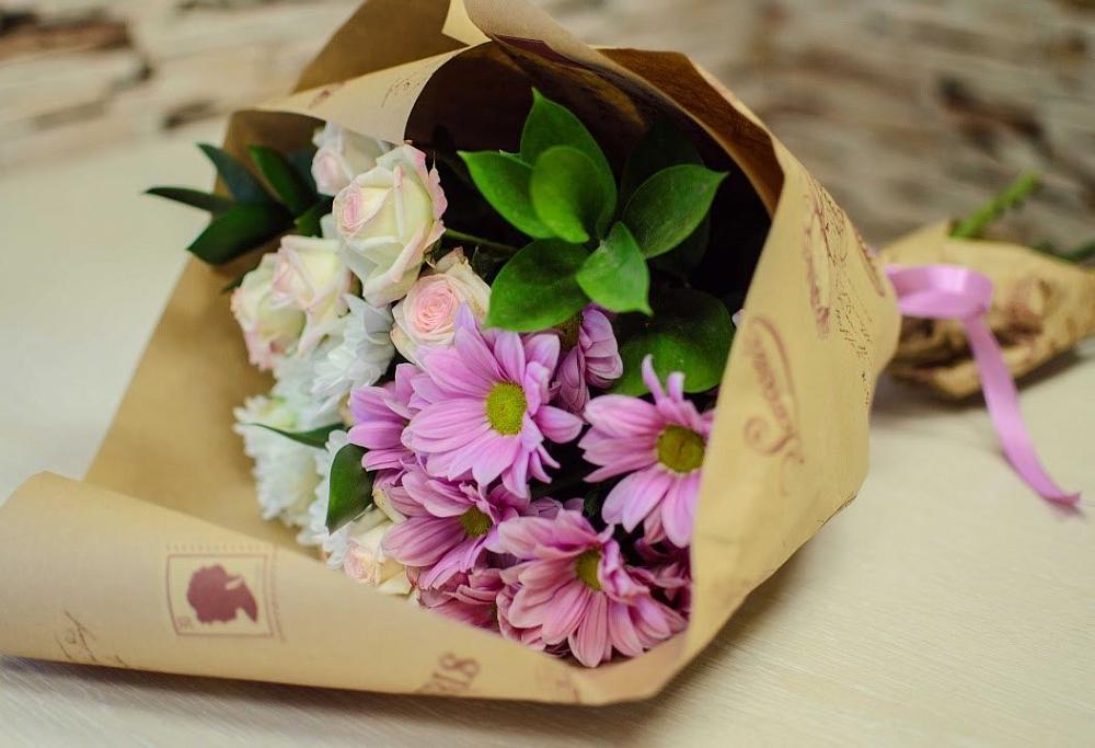 Букет цветов из: Розы и Хризантемы в Эртиле