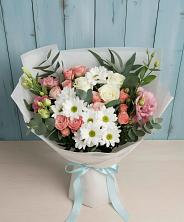 Букет цветов из:  Розы, Лизиантусы и Хризантемы в Эртиле