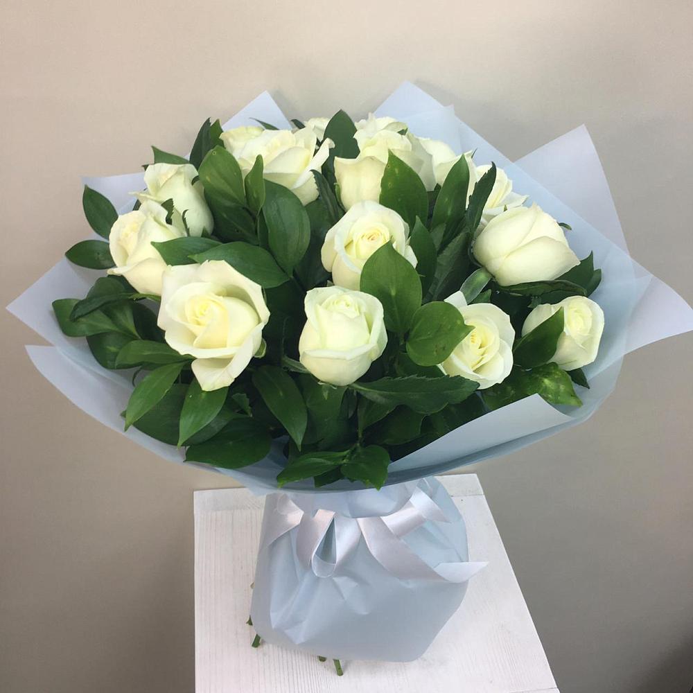 Букет 15 Белых роз Проуд в Эртиле
