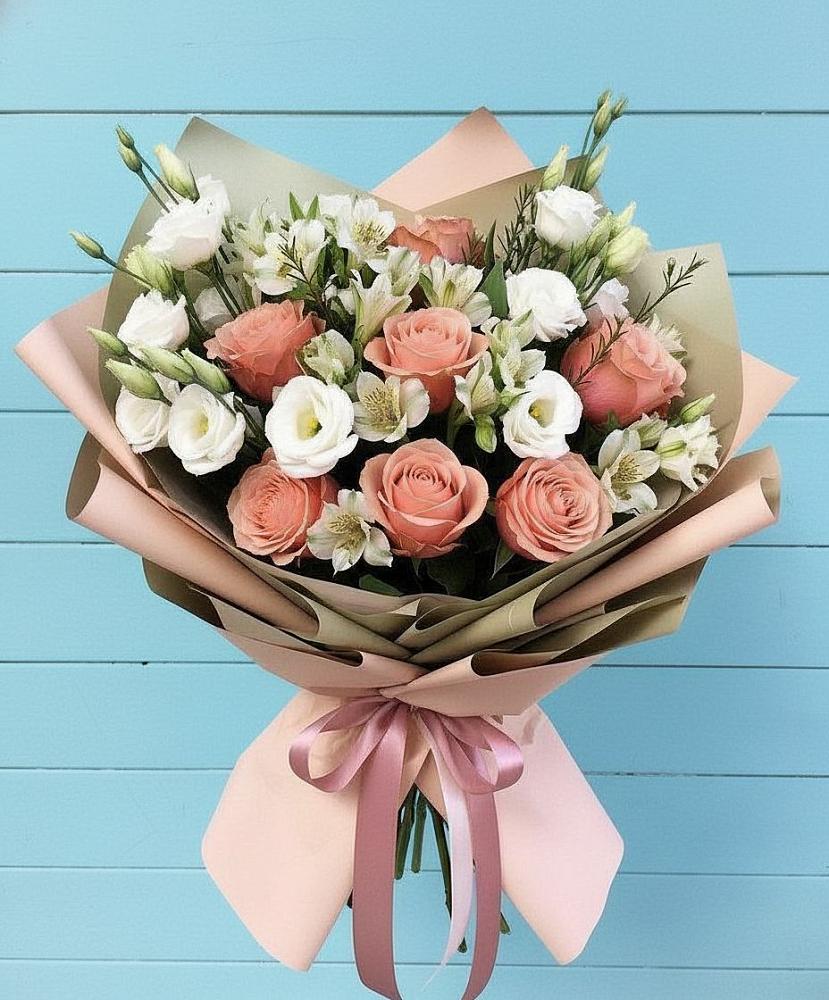 Букет цветов из: Розы, Альстромерии и Лизиантусы в Эртиле