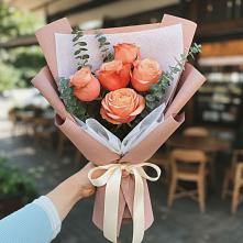 Букет цветов из:  Розы #REPLACE_PRED# Эртиле