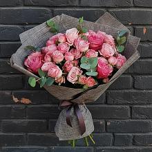 Букет цветов из:  Розы #REPLACE_PRED# Эртиле